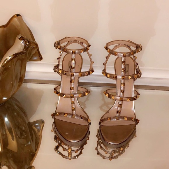 Valentino Heels - Picture 3 of 3